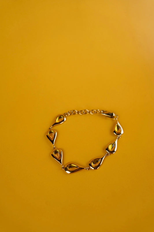 Gold Teardrops Bracelet