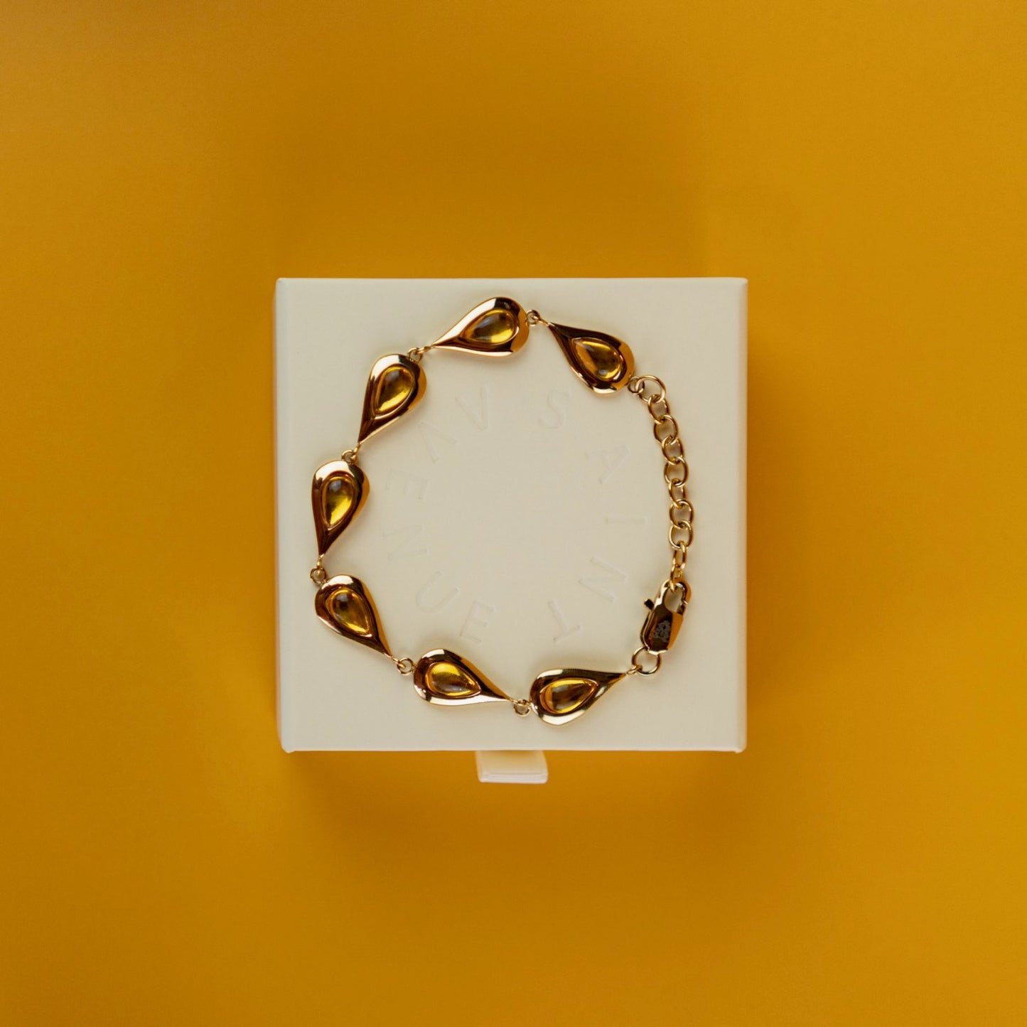 Gold Teardrops Bracelet