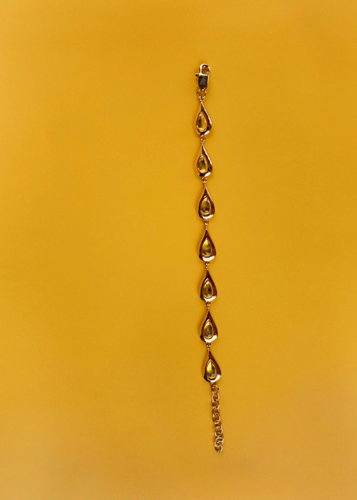 Gold Teardrops Bracelet