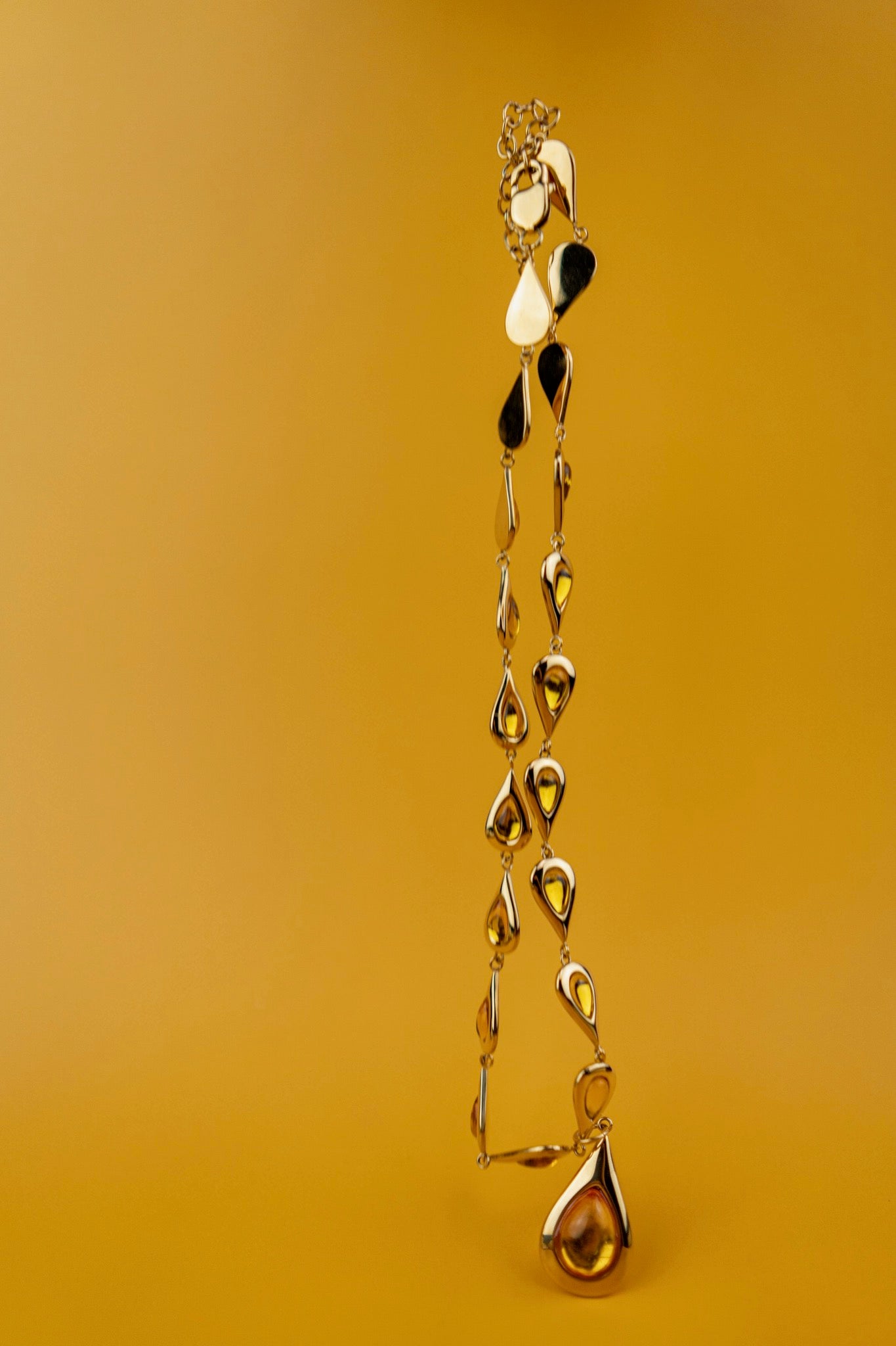 Gold Teardrops Necklace