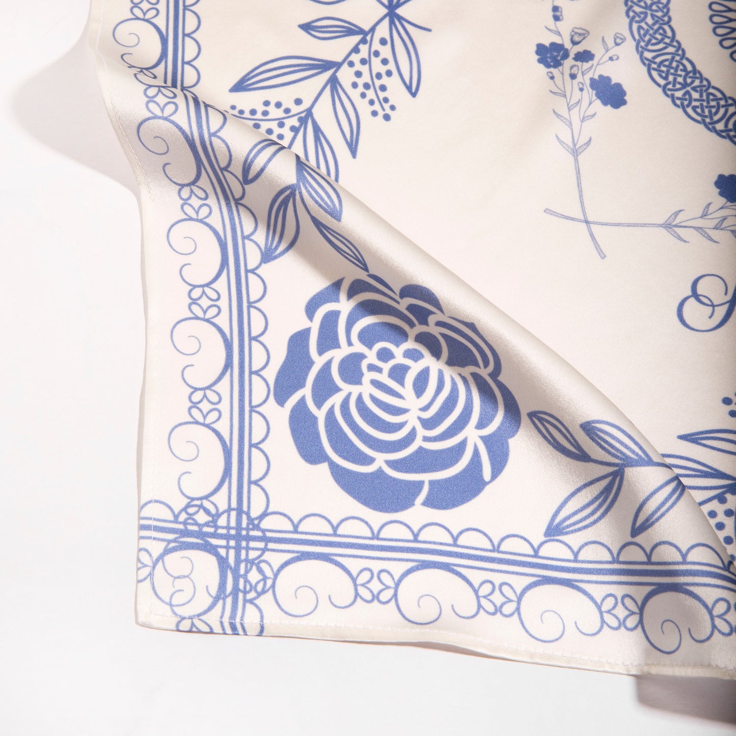 The Saint Avenue® "Voyage" Bandana (Royal)